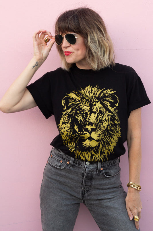 the "mane energy II" graphic tee on black