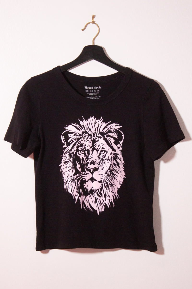the "mane energy III" graphic tee on black
