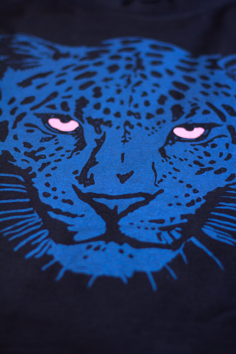 the "snow leopard III" graphic tee on black