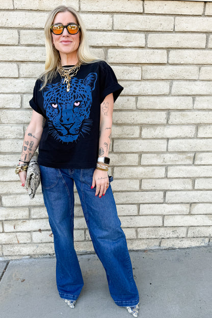 the "snow leopard III" graphic tee on black
