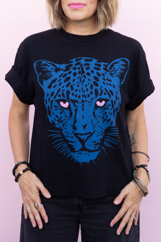 the "snow leopard III" graphic tee on black