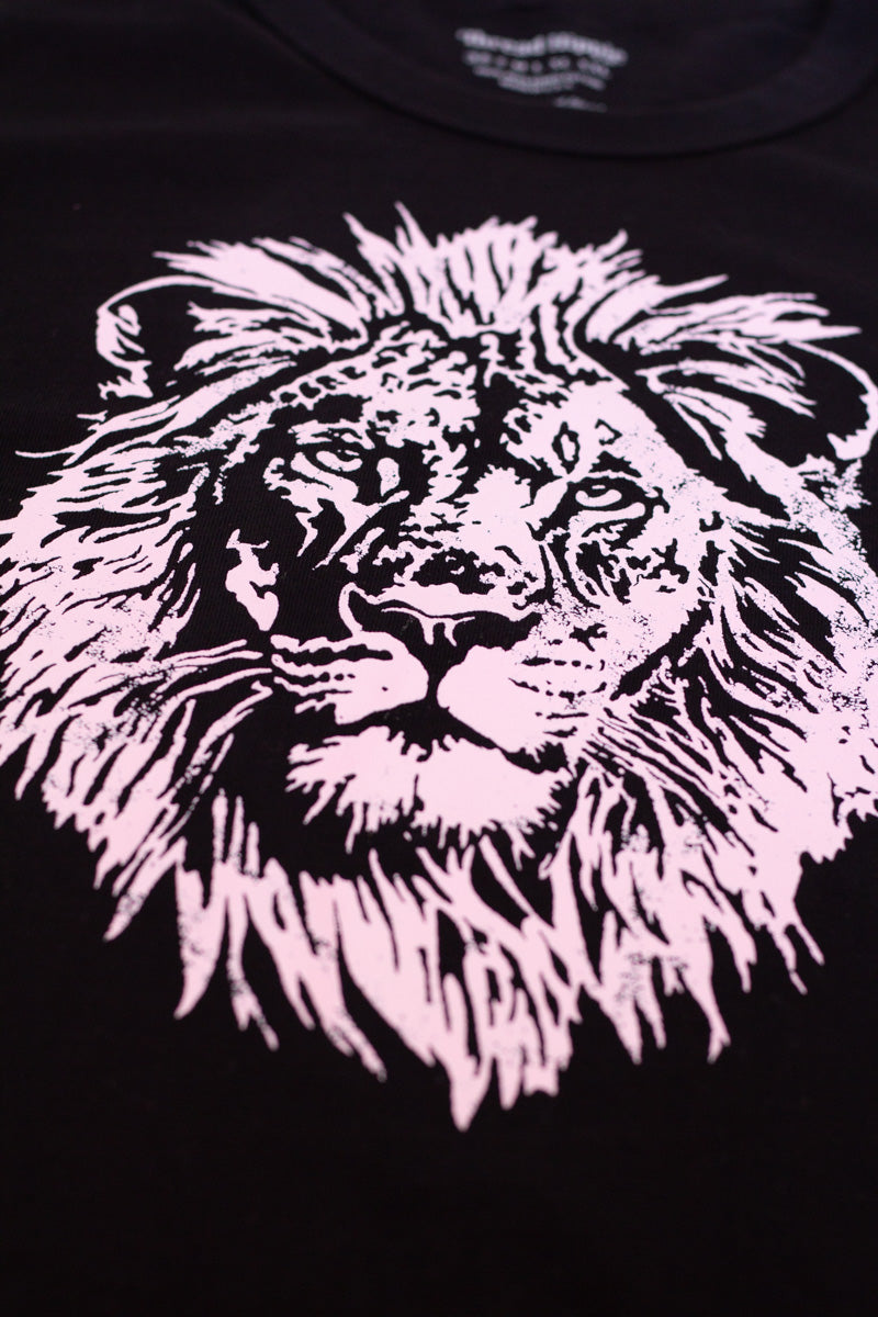the "mane energy III" graphic tee on black